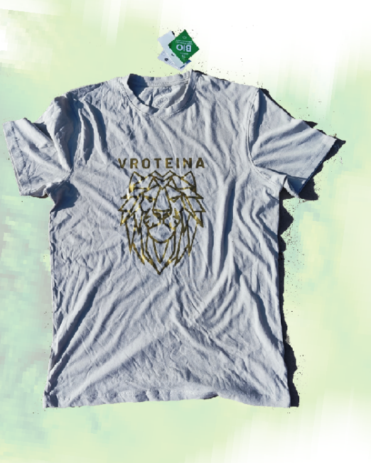 vroteina camiseta blanca